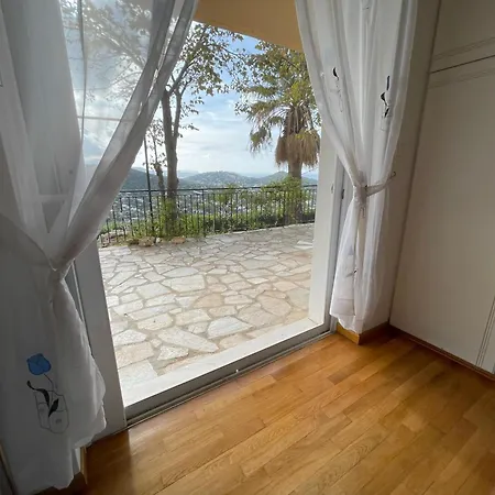 Holiday home Eagles Nest Athenian Riviera In Near Lagonisi, Next To The Close To Athens Airport *
